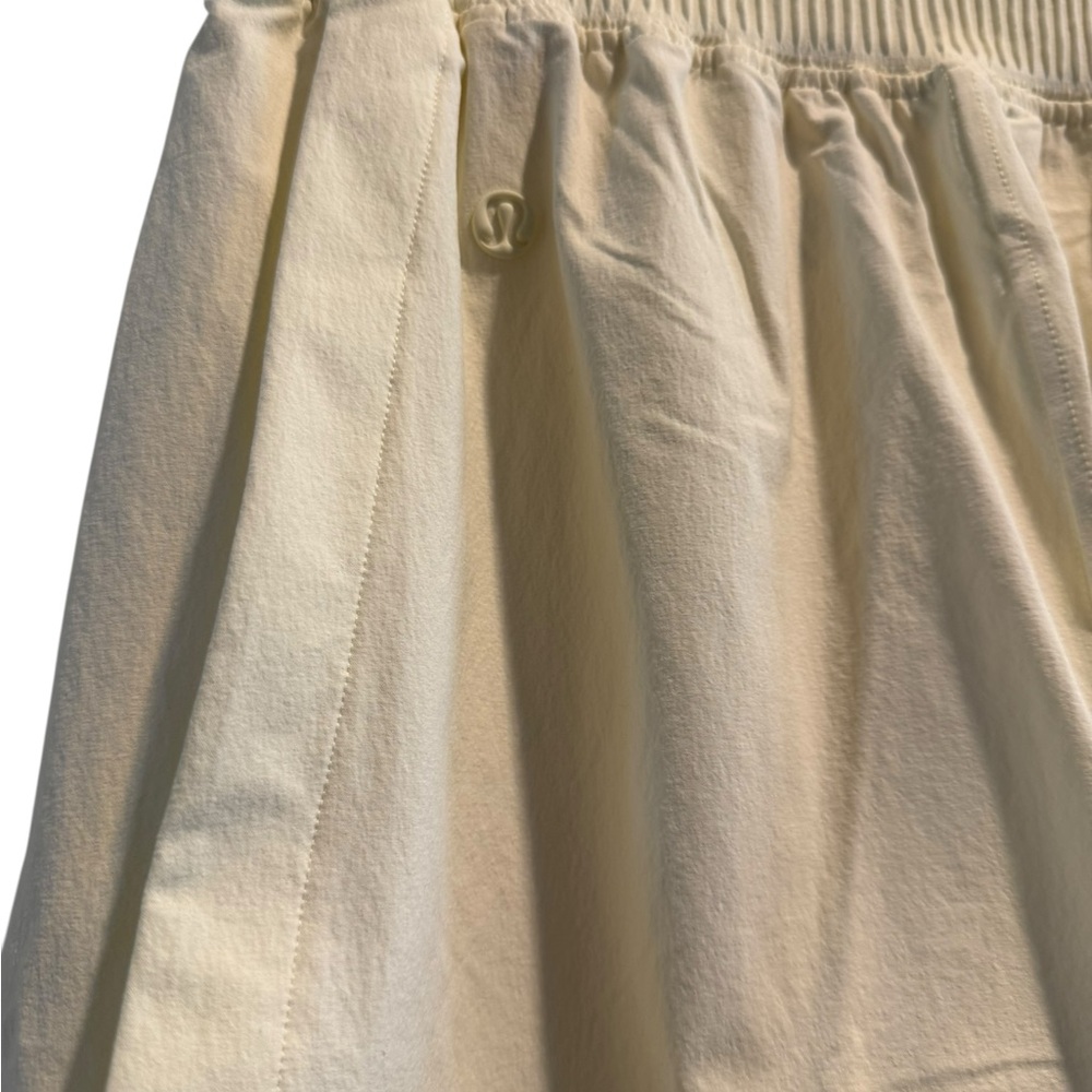 NWT lululemon athletica Women's Athletic Shorts - Picture 6 of 7